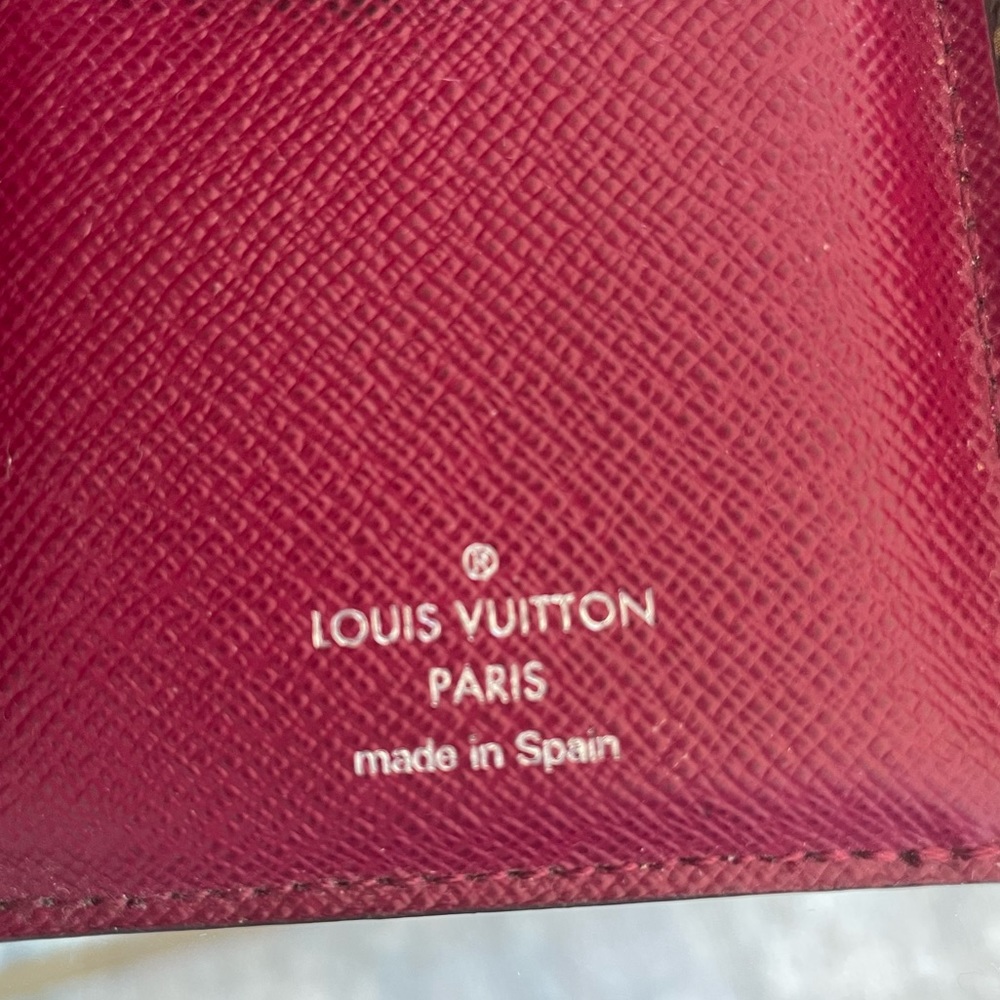 Louis Vuitton Epi Monogram Marie-Lou Compact Wallet ‘Fuchsia’ - Picture 8 of 12